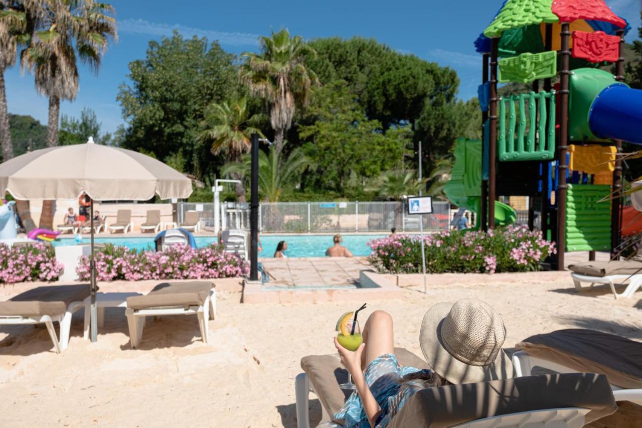 Le Parc Des Monges 3*